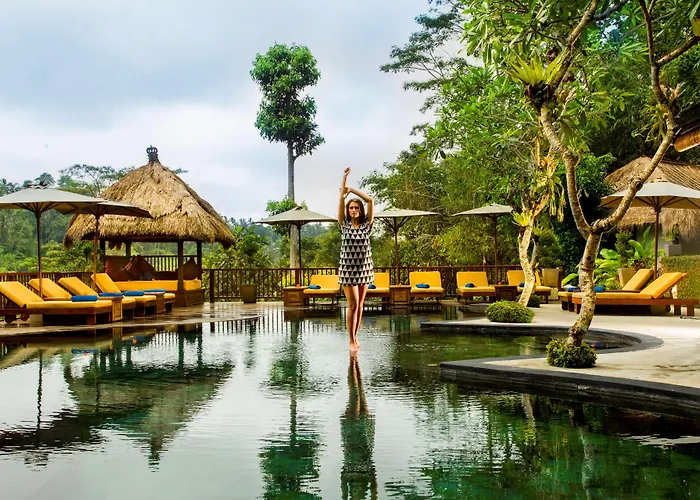 Nandini Jungle By Hanging Gardens 度假村 5*