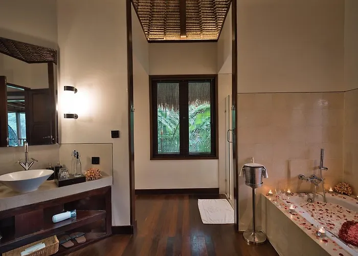 Nandini Jungle By Hanging Gardens Ubud (Bali)
